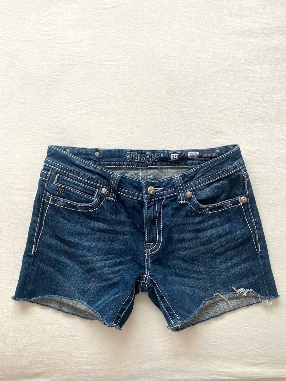 Miss Me Cut Off Jean Shorts Darker Wash Boot Cut Raw Hem Size 30 - Picture 3 of 13